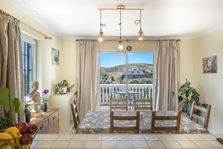 R5058061-Villa-For-Sale-La-Cala-de-Mijas-Detached-4-Beds-199-Built-4