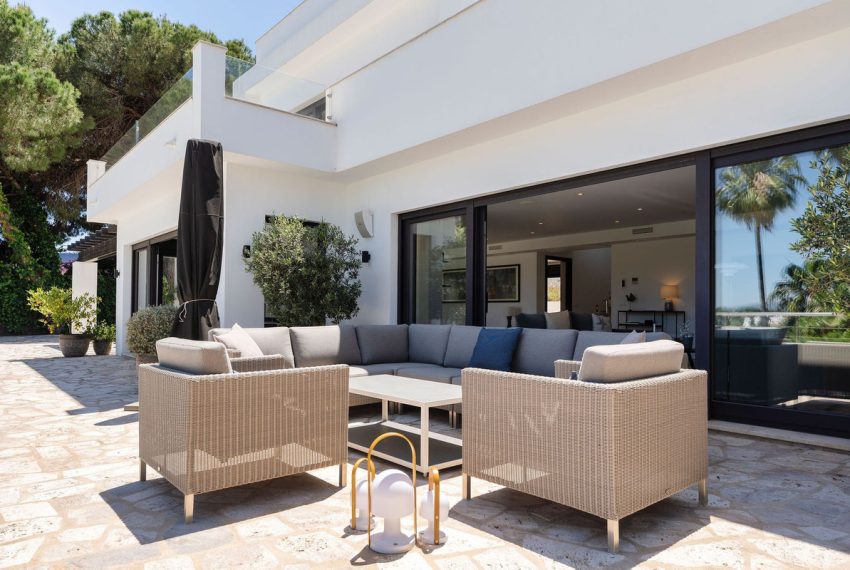 R5058385-Villa-For-Sale-Nueva-Andalucia-Detached-4-Beds-351-Built-6