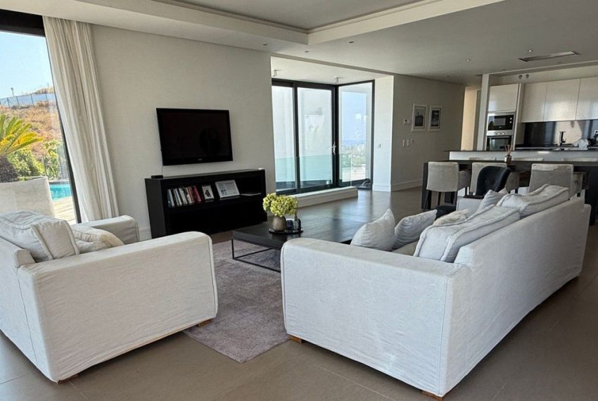 R5061886-Villa-For-Sale-El-Paraiso-Detached-4-Beds-591-Built-11