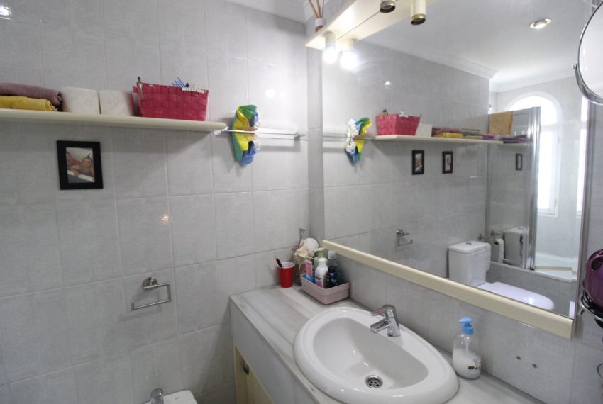 R5061979-Townhouse-For-Sale-Nueva-Andalucia-Terraced-3-Beds-156-Built-12
