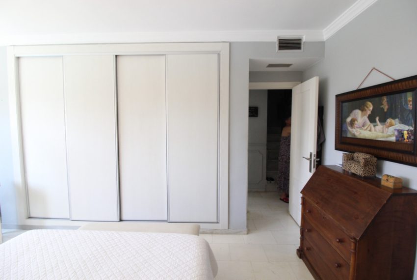 R5061979-Townhouse-For-Sale-Nueva-Andalucia-Terraced-3-Beds-156-Built-16