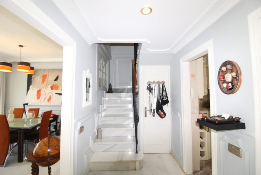R5061979-Townhouse-For-Sale-Nueva-Andalucia-Terraced-3-Beds-156-Built-5