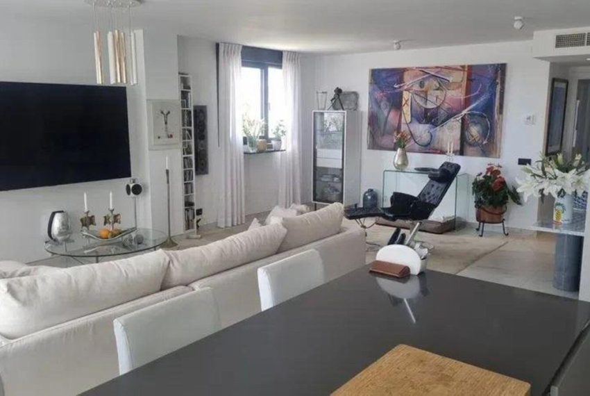 R5063341-Apartment-For-Sale-Estepona-Penthouse-2-Beds-175-Built-1