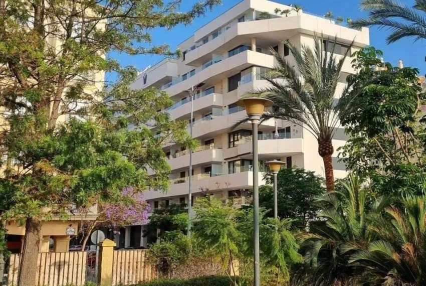 R5063341-Apartment-For-Sale-Estepona-Penthouse-2-Beds-175-Built