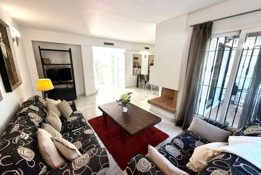 R5063956-Townhouse-For-Sale-Nueva-Andalucia-Terraced-3-Beds-151-Built-5