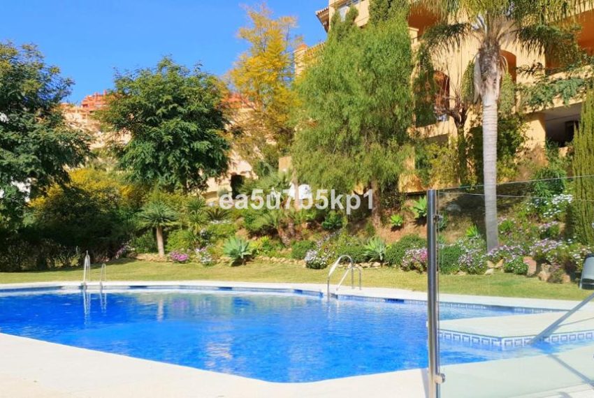 R5065261-Apartment-For-Sale-Calahonda-Penthouse-3-Beds-184-Built