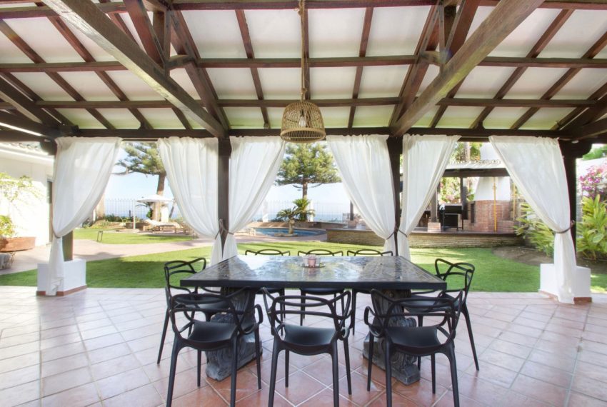 R5065927-Villa-For-Sale-The-Golden-Mile-Detached-9-Beds-1590-Built-8