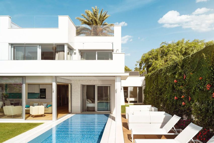 R5065969-Villa-For-Sale-The-Golden-Mile-Detached-5-Beds-250-Built-10