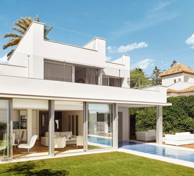 R5065969-Image 1-Detached - 5 Beds - 250 Built