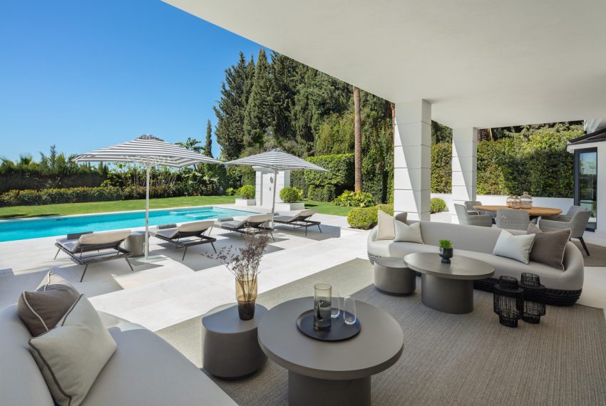 R5067448-Villa-For-Sale-Sierra-Blanca-Detached-6-Beds-1048-Built-17