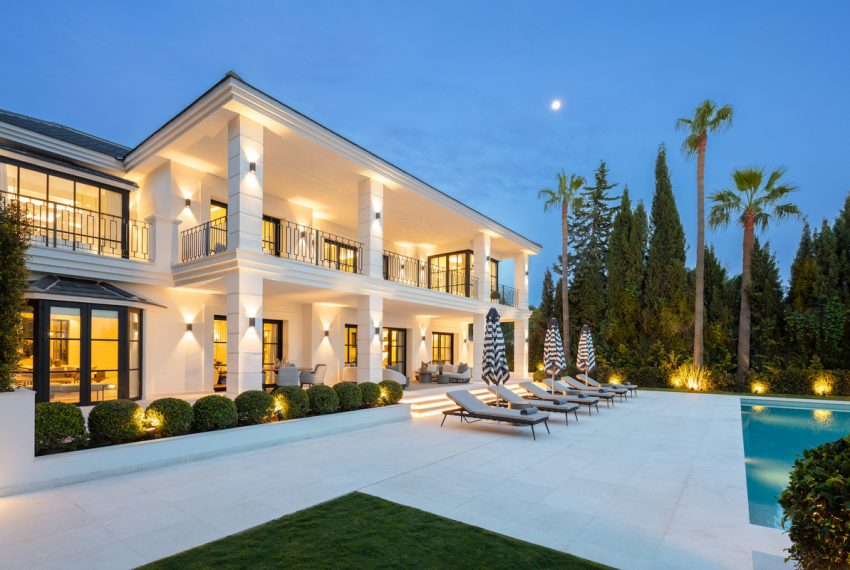 R5067448-Villa-For-Sale-Sierra-Blanca-Detached-6-Beds-1048-Built