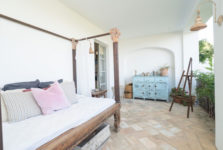 R5069785-Villa-For-Sale-El-Madronal-Detached-7-Beds-892-Built-9