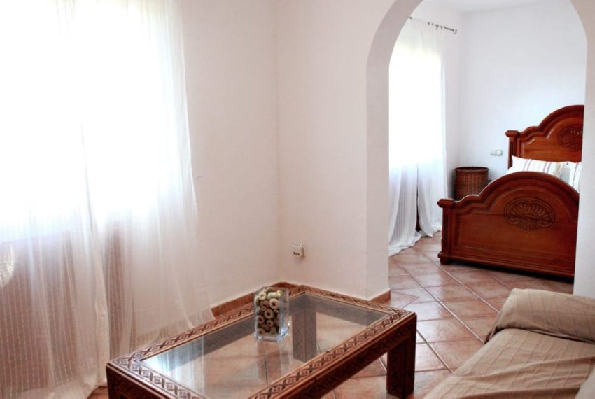 R5070868-Villa-For-Sale-Elviria-Detached-3-Beds-250-Built-19