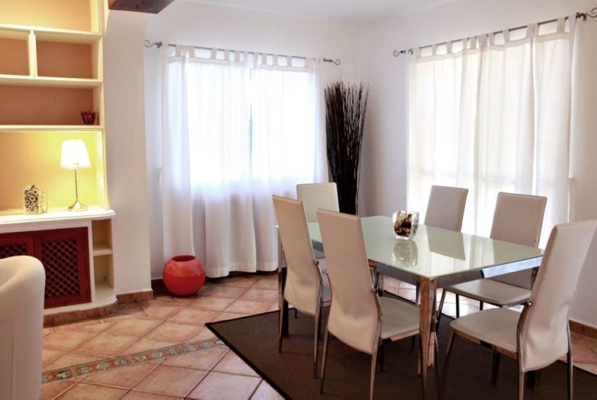 R5070868-Villa-For-Sale-Elviria-Detached-3-Beds-250-Built-5