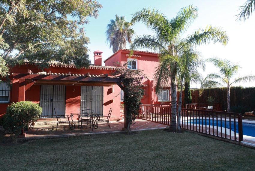 R5070868-Villa-For-Sale-Elviria-Detached-3-Beds-250-Built-8