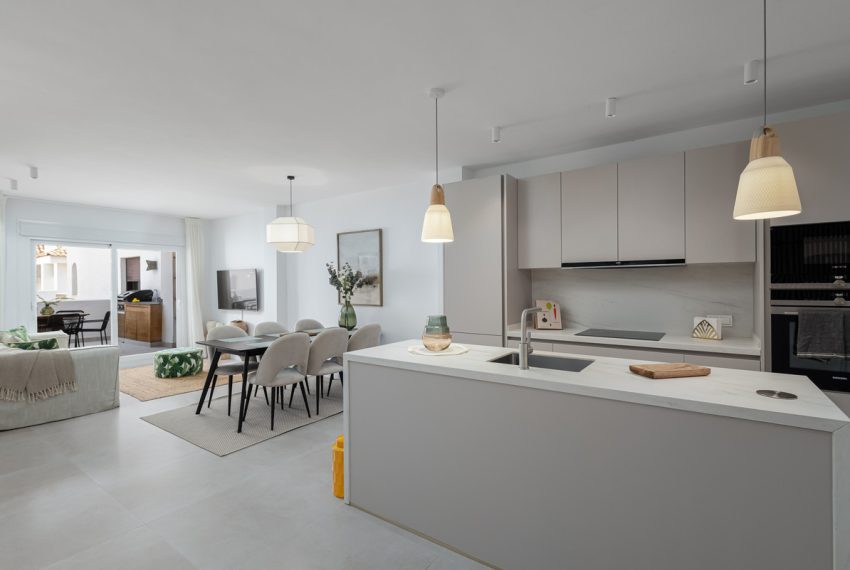 R5070904-Apartment-For-Sale-Nueva-Andalucia-Middle-Floor-3-Beds-115-Built