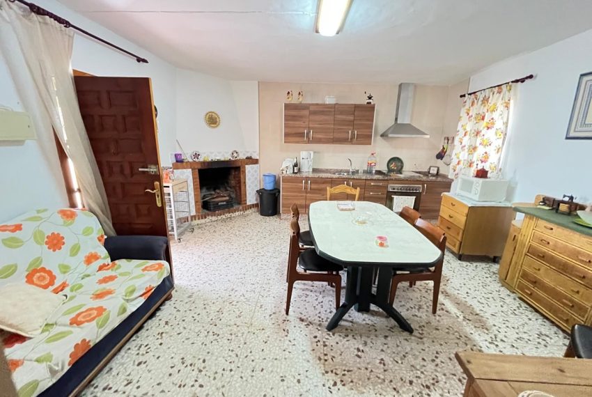 R5071315-Villa-For-Sale-Estepona-Finca-2-Beds-80-Built-3