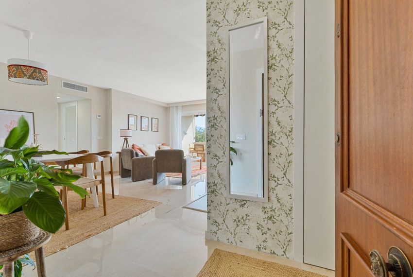 R5072452-Apartment-For-Sale-Nueva-Andalucia-Middle-Floor-2-Beds-107-Built
