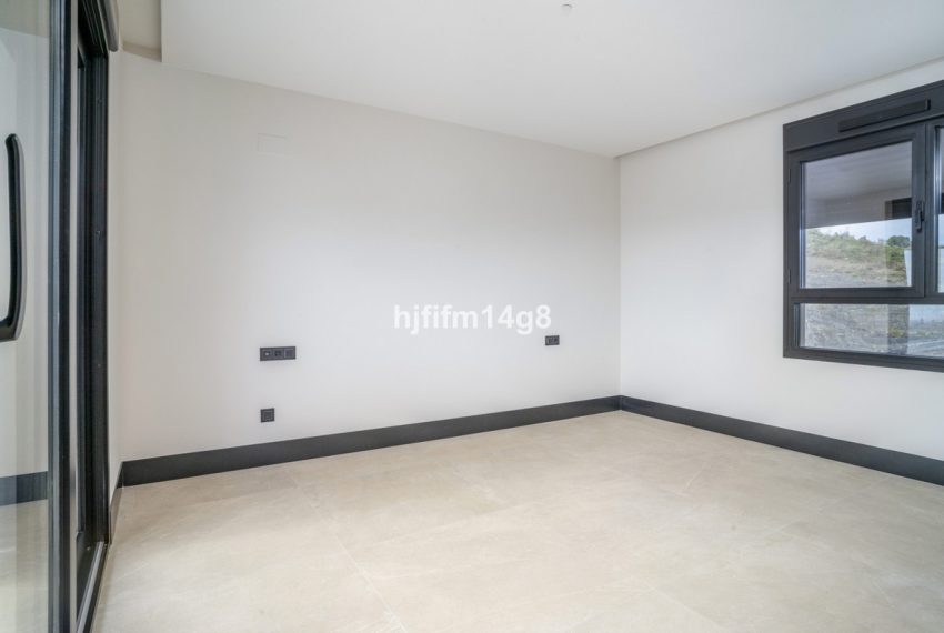 R5073457-Apartment-For-Sale-Nueva-Andalucia-Penthouse-Duplex-3-Beds-136-Built-12