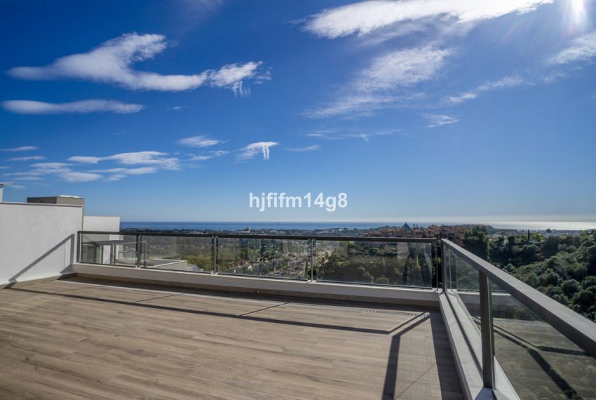 R5073457-Apartment-For-Sale-Nueva-Andalucia-Penthouse-Duplex-3-Beds-136-Built