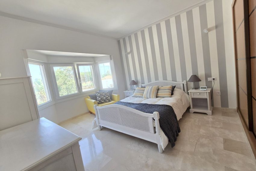 R5074030-Villa-For-Sale-La-Cala-Golf-Detached-4-Beds-223-Built-13