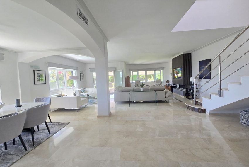 R5074030-Villa-For-Sale-La-Cala-Golf-Detached-4-Beds-223-Built-19