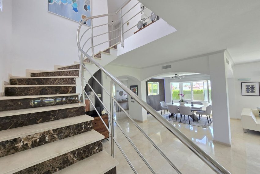 R5074030-Villa-For-Sale-La-Cala-Golf-Detached-4-Beds-223-Built-6