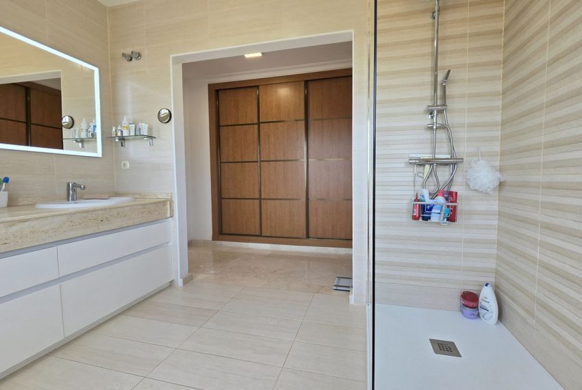 R5074030-Villa-For-Sale-La-Cala-Golf-Detached-4-Beds-223-Built-9