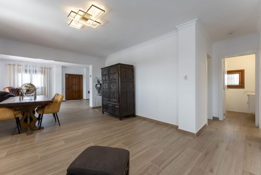 R5074702-Villa-For-Sale-Coin-Detached-3-Beds-189-Built-15