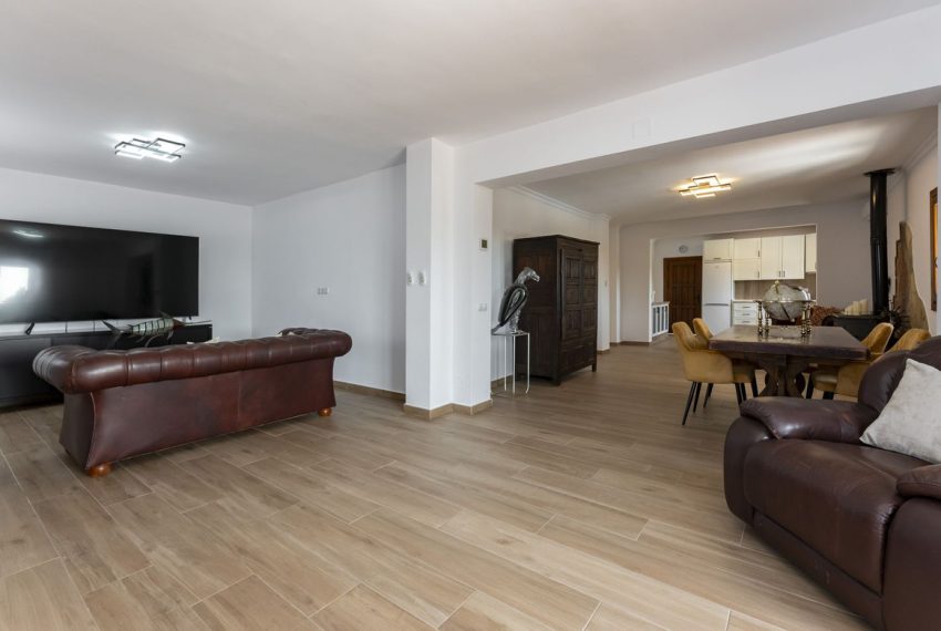 R5074702-Villa-For-Sale-Coin-Detached-3-Beds-189-Built-16