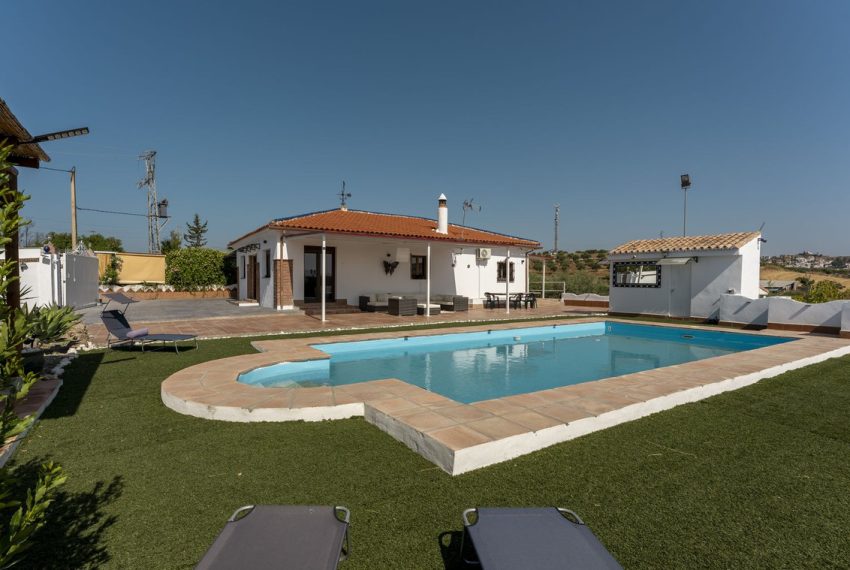 R5074702-Villa-For-Sale-Coin-Detached-3-Beds-189-Built-4