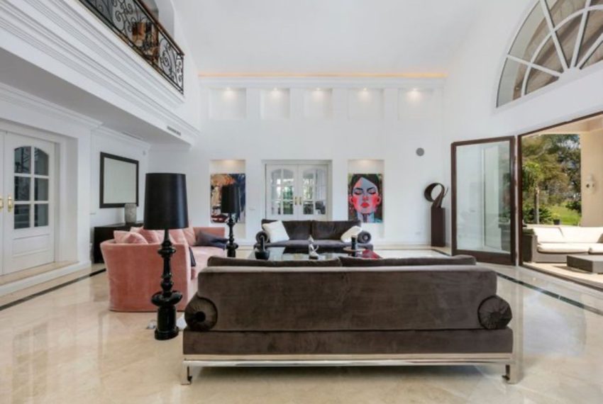 R5075314-Villa-For-Sale-Nueva-Andalucia-Detached-6-Beds-1029-Built-11