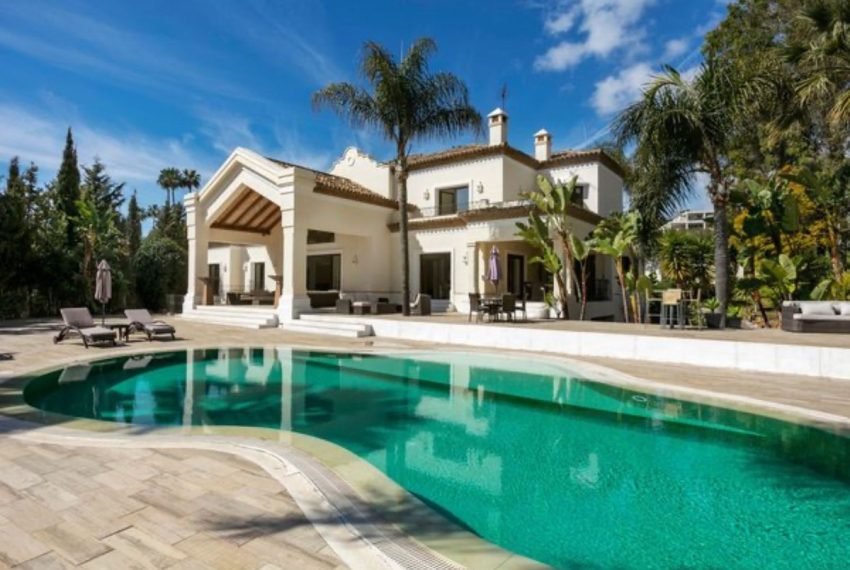 R5075314-Villa-For-Sale-Nueva-Andalucia-Detached-6-Beds-1029-Built-2