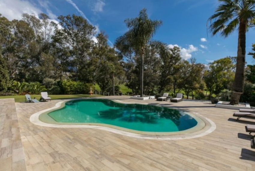 R5075314-Villa-For-Sale-Nueva-Andalucia-Detached-6-Beds-1029-Built-8