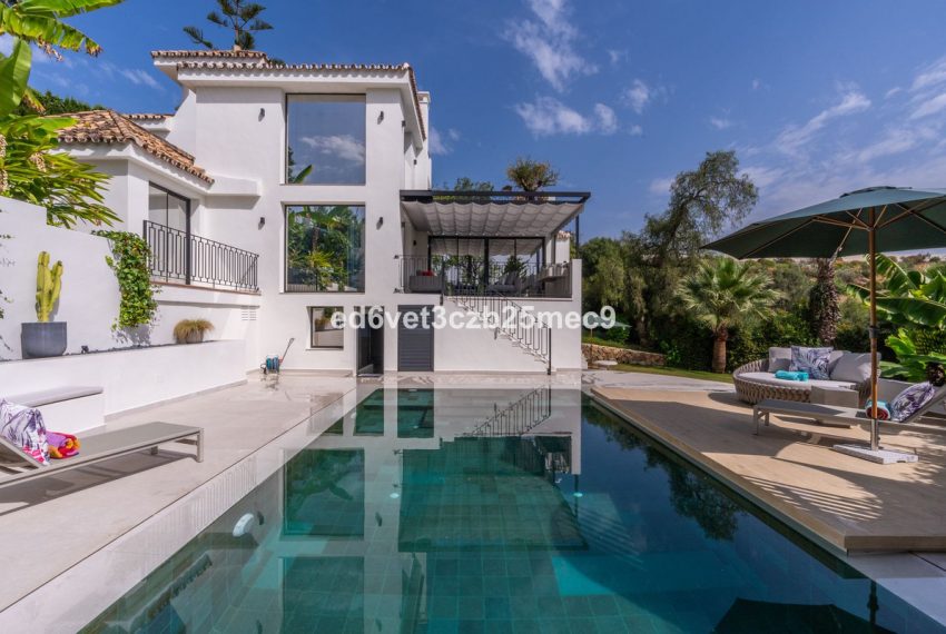 R5075326-Villa-For-Sale-Nueva-Andalucia-Detached-5-Beds-320-Built-12