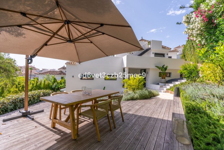 R5075326-Villa-For-Sale-Nueva-Andalucia-Detached-5-Beds-320-Built-14