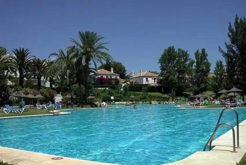 R5075452-Villa-For-Sale-Estepona-Detached-3-Beds-179-Built-1
