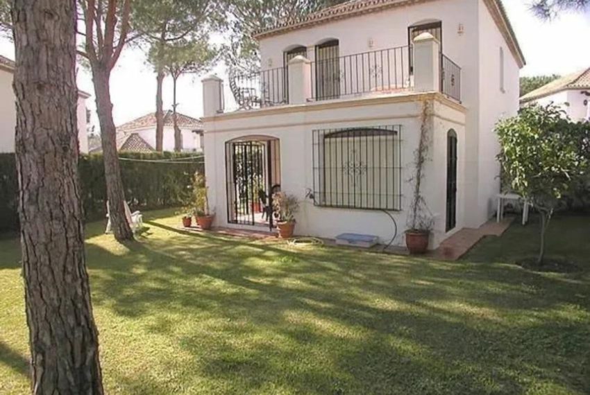 R5075452-Villa-For-Sale-Estepona-Detached-3-Beds-179-Built