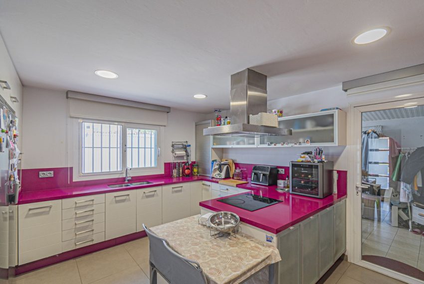 R5076394-Villa-For-Sale-San-Pedro-de-Alcantara-Detached-5-Beds-275-Built-13