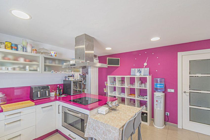 R5076394-Villa-For-Sale-San-Pedro-de-Alcantara-Detached-5-Beds-275-Built-6