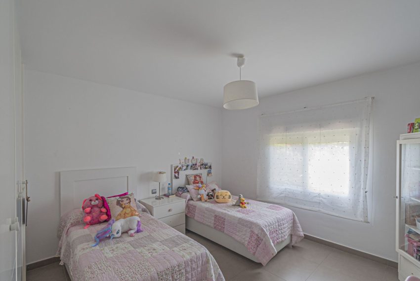 R5076394-Villa-For-Sale-San-Pedro-de-Alcantara-Detached-5-Beds-275-Built-7