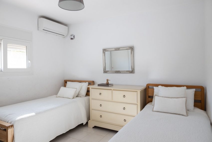 R5076619-Villa-For-Sale-Coin-Detached-5-Beds-314-Built-9