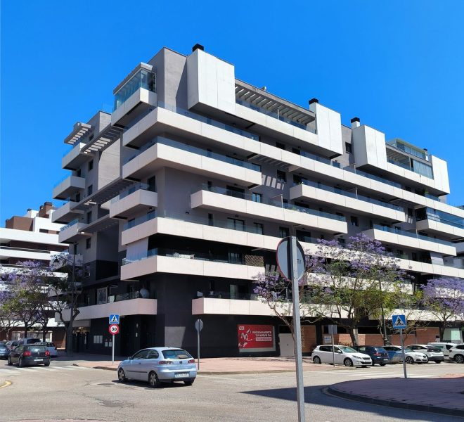 R5077381-Image 1-Penthouse - 3 Beds - 116 Built