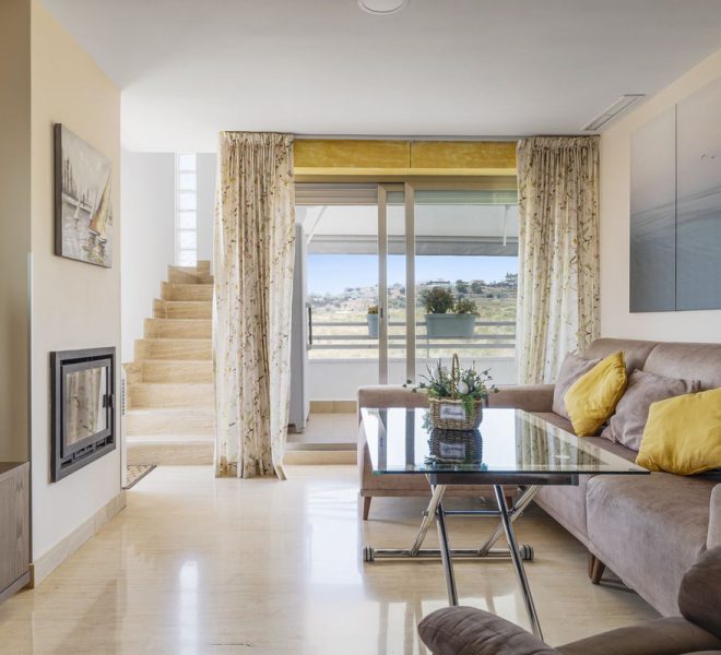 R5077516-Image 1-Penthouse - 2 Beds - 156 Built