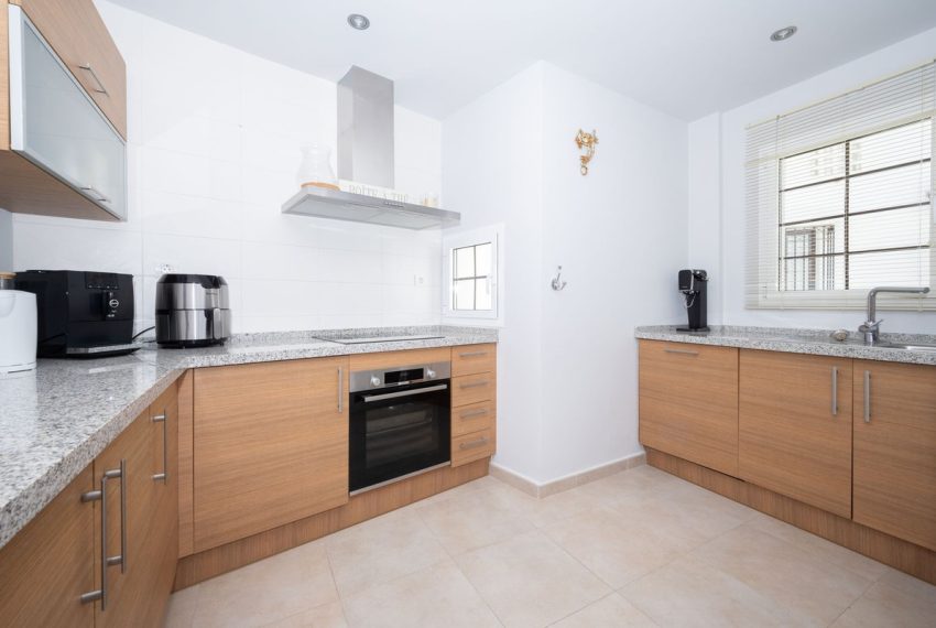 R5078047-Apartment-For-Sale-Altos-de-los-Monteros-Penthouse-4-Beds-245-Built-13