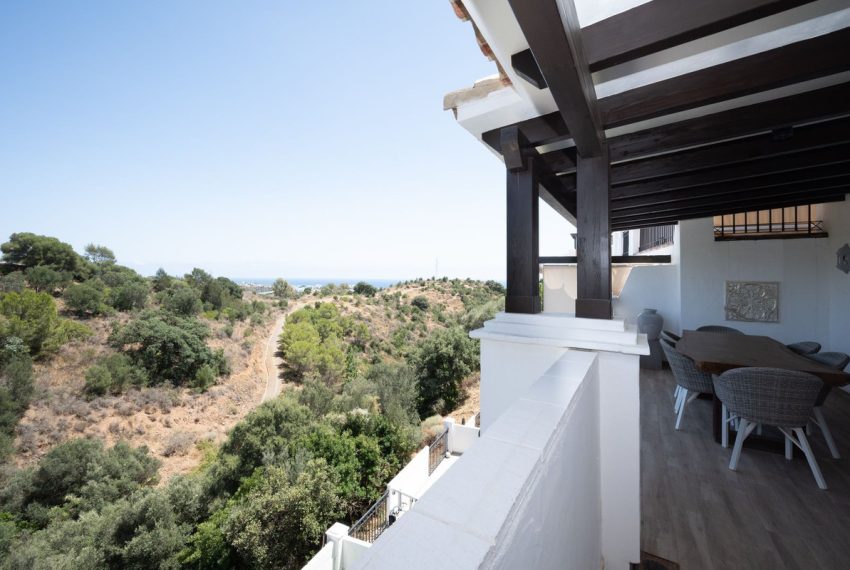 R5078047-Apartment-For-Sale-Altos-de-los-Monteros-Penthouse-4-Beds-245-Built-4