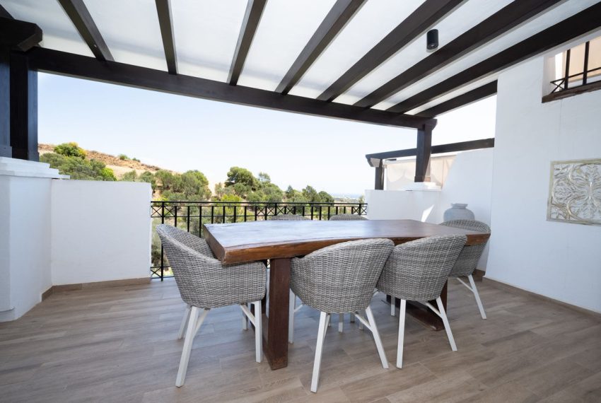 R5078047-Apartment-For-Sale-Altos-de-los-Monteros-Penthouse-4-Beds-245-Built-6