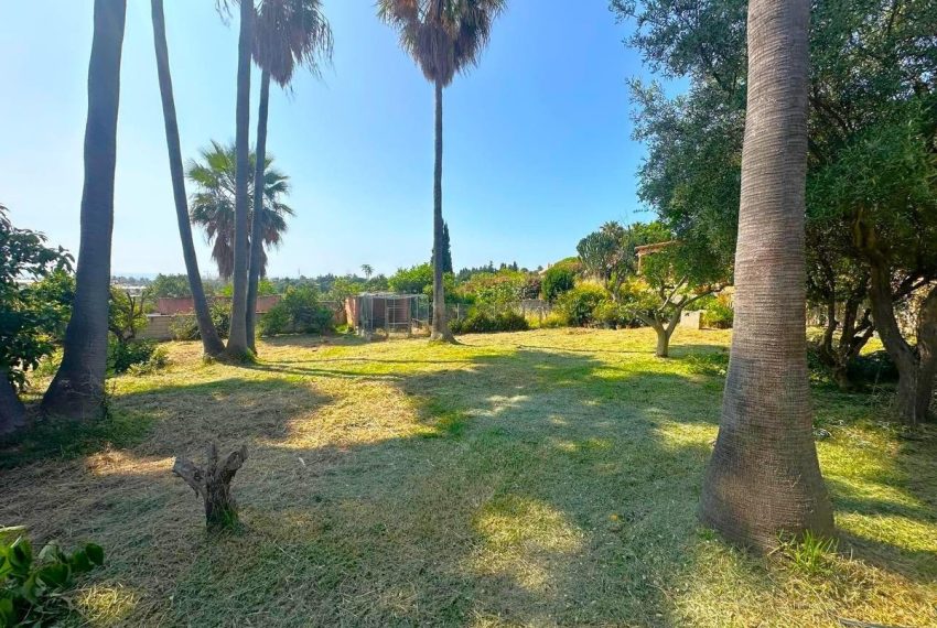 R5078656-Villa-For-Sale-El-Padron-Detached-3-Beds-430-Built-2
