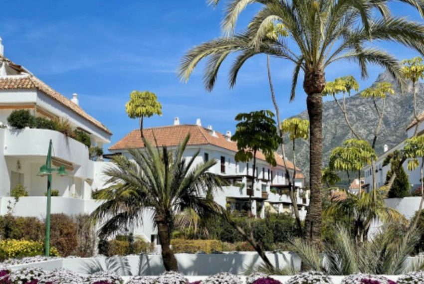 R5079733-Apartment-For-Sale-The-Golden-Mile-Penthouse-2-Beds-130-Built-12