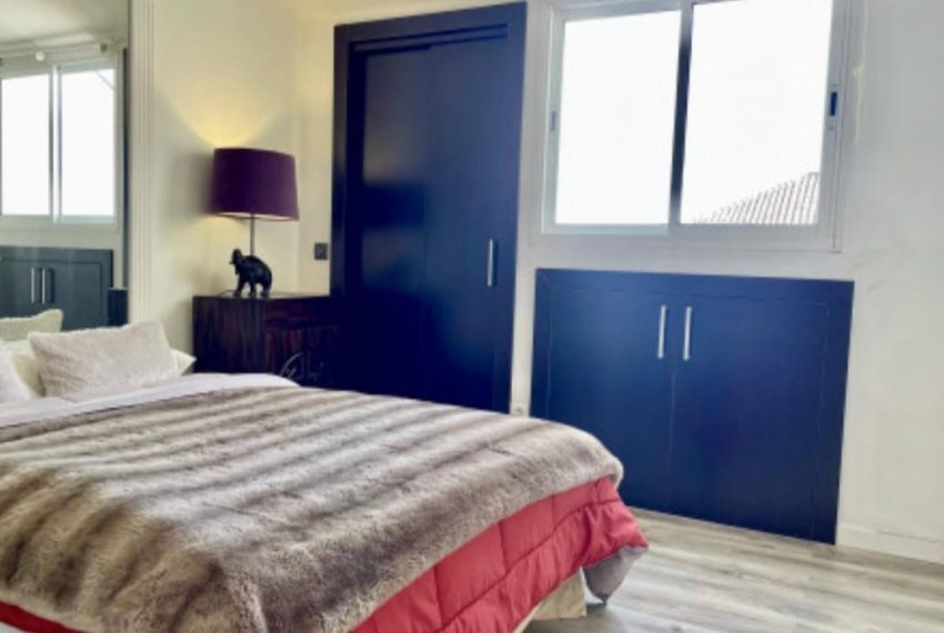 R5079733-Apartment-For-Sale-The-Golden-Mile-Penthouse-2-Beds-130-Built-16